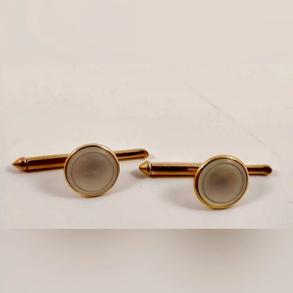 Vintage Art Deco Larter & Sons 14K Gold & Mother of Pearl Round Shirt Stud